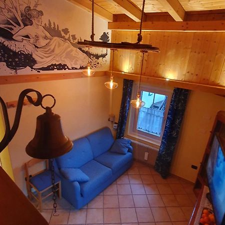 casa claudio-APPARTAMENTI IN CENTRO Campitello di Fassa Exterior foto