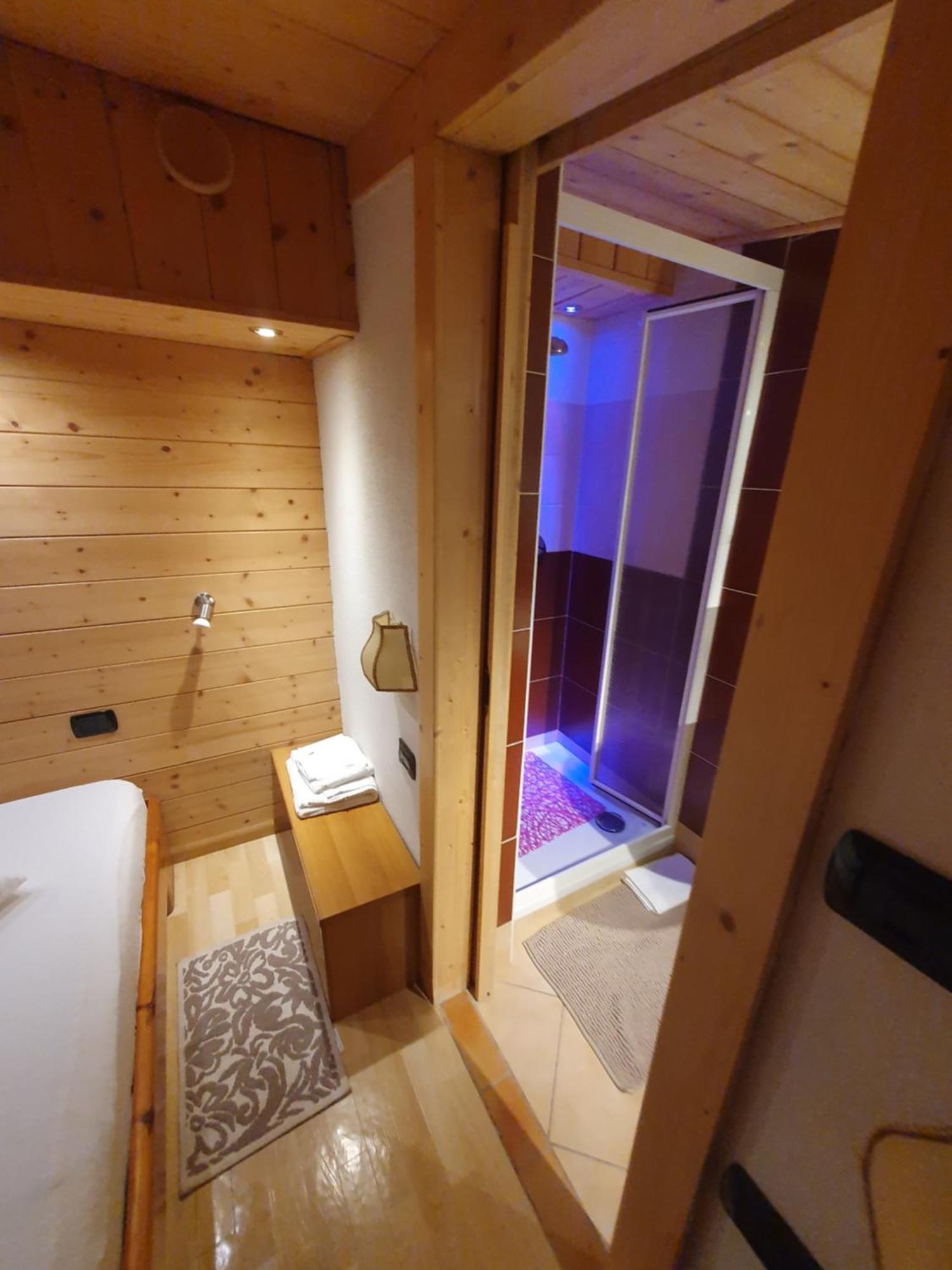 casa claudio-APPARTAMENTI IN CENTRO Campitello di Fassa Exterior foto