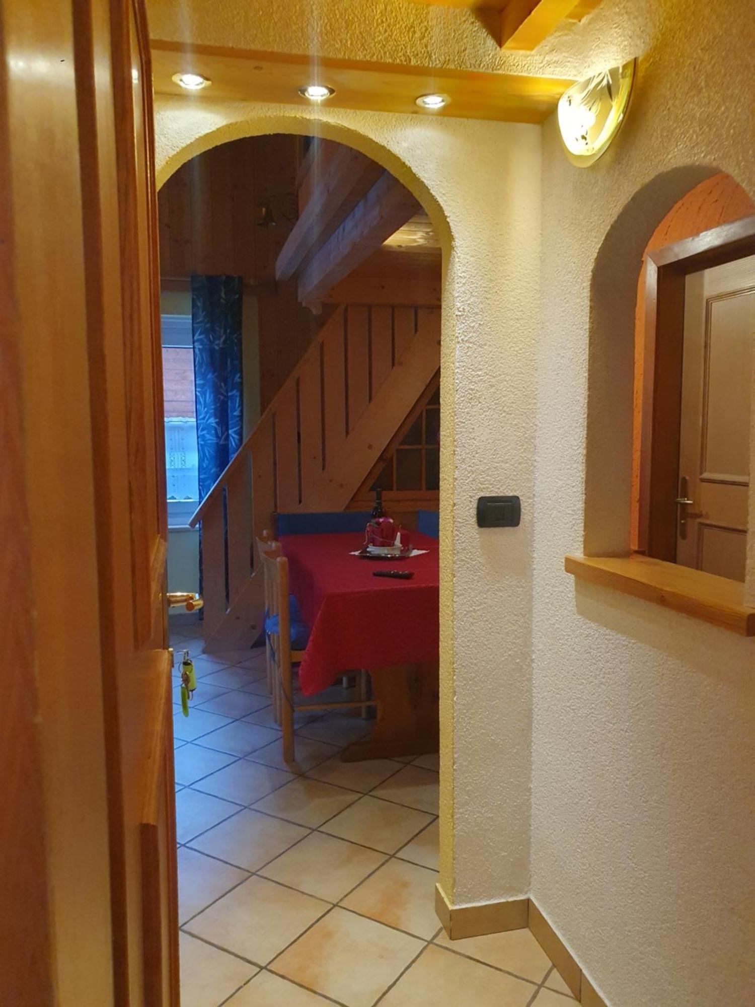 casa claudio-APPARTAMENTI IN CENTRO Campitello di Fassa Exterior foto