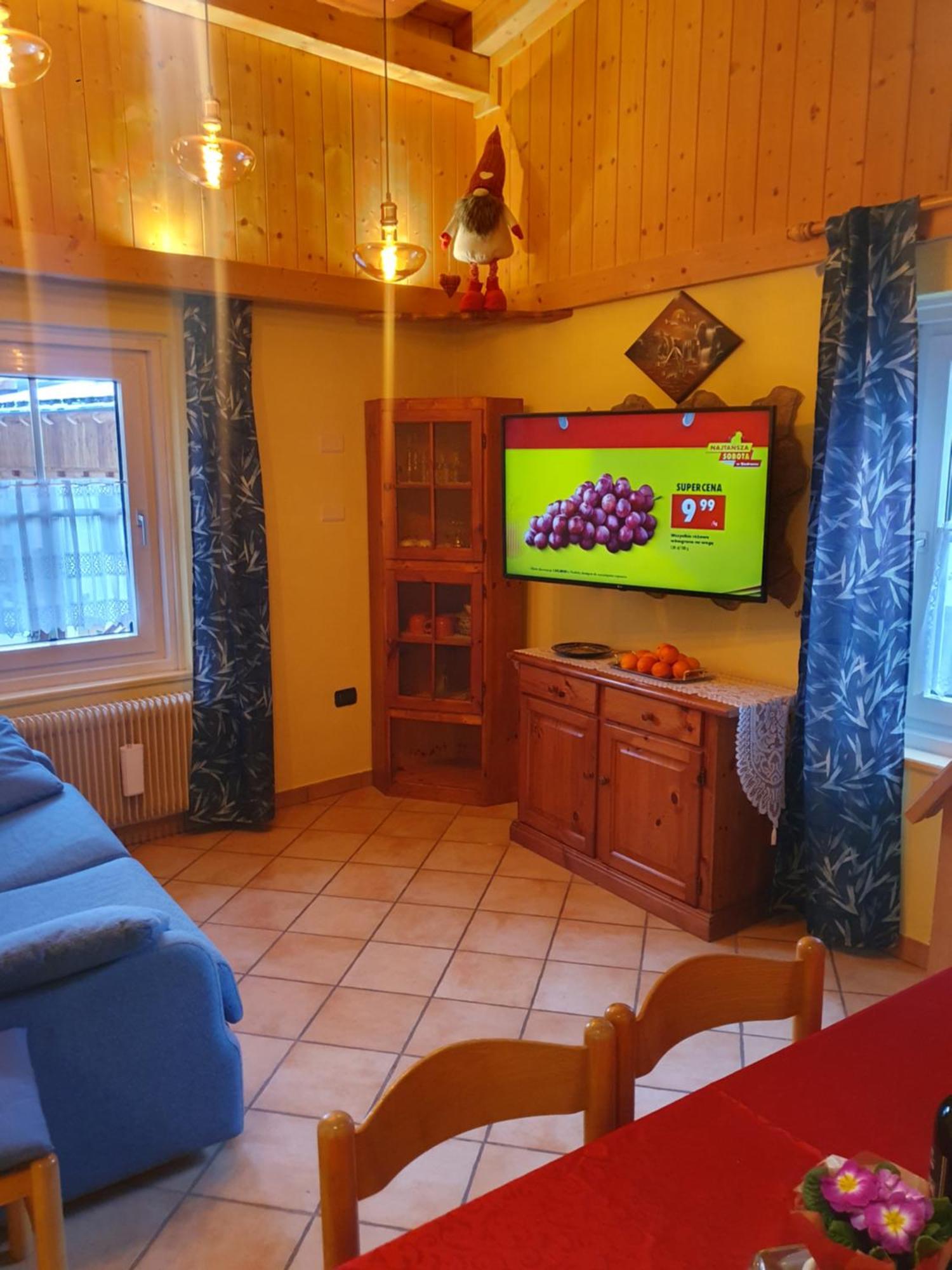 casa claudio-APPARTAMENTI IN CENTRO Campitello di Fassa Exterior foto