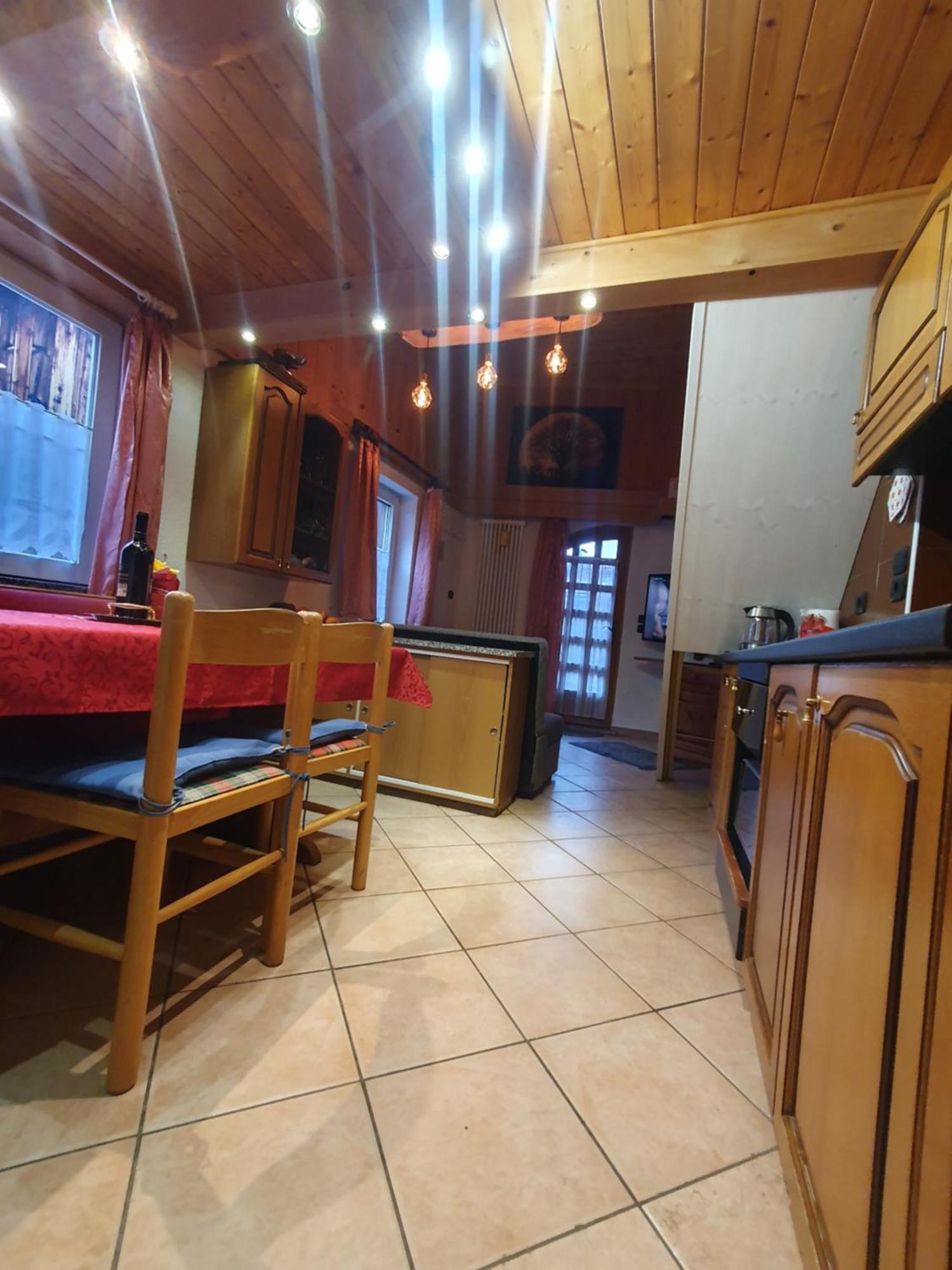 casa claudio-APPARTAMENTI IN CENTRO Campitello di Fassa Exterior foto