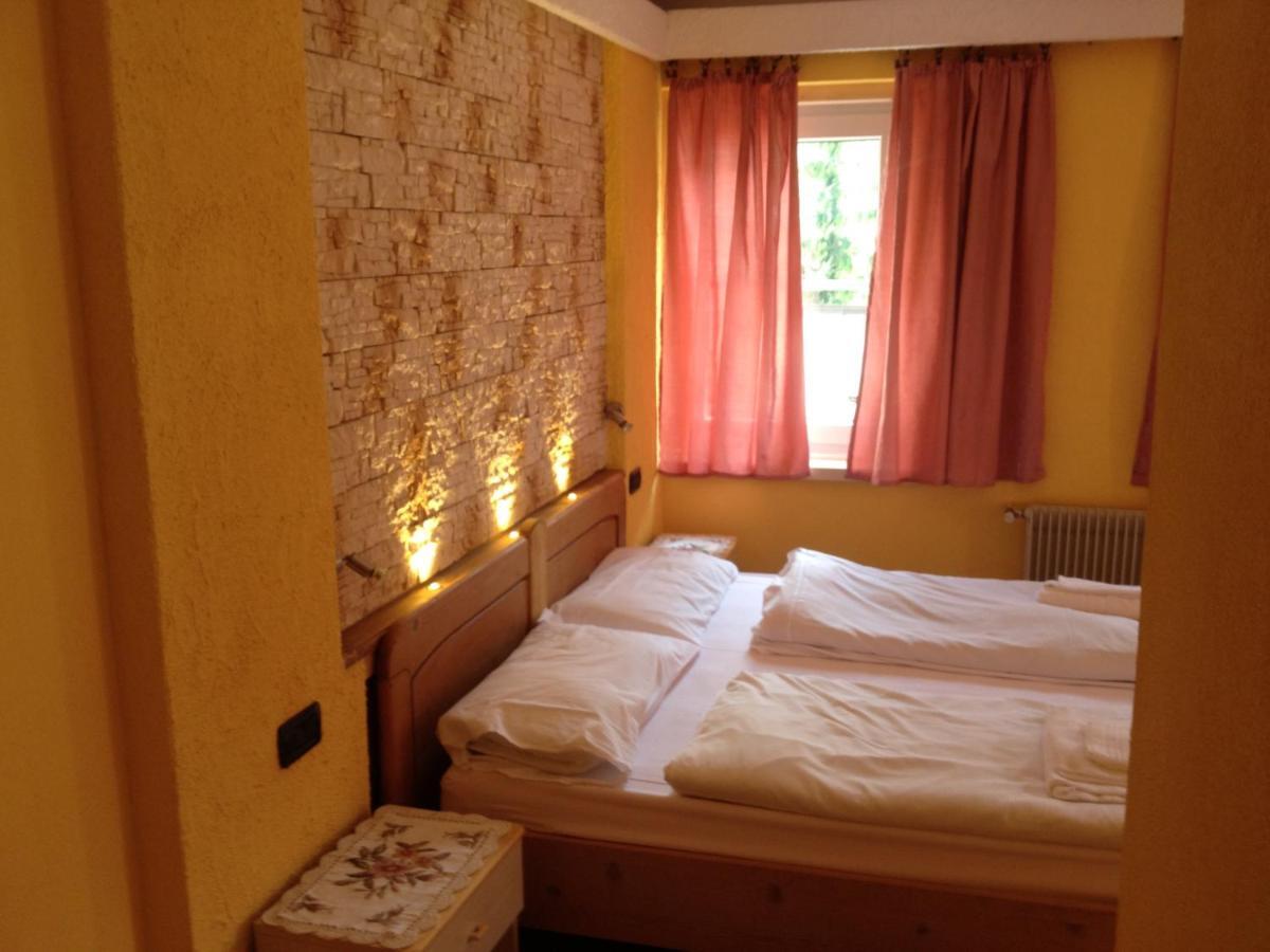 casa claudio-APPARTAMENTI IN CENTRO Campitello di Fassa Exterior foto